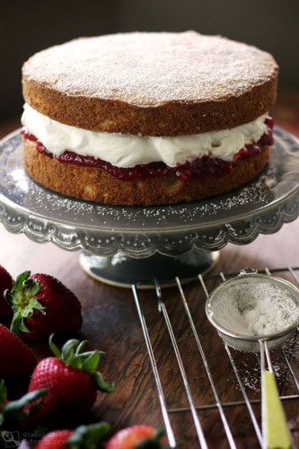 cake_Victoria_Sponge